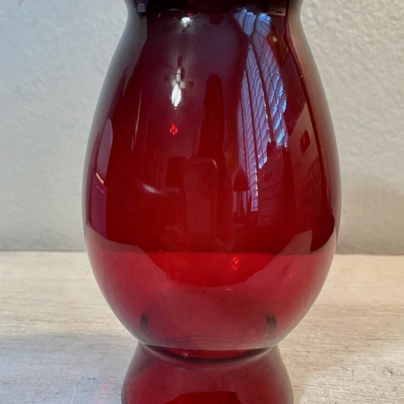 Vintage Deep Ruby Red Hand Blown Art Glass Floral Vase Anchor Hocking  6.5 - Picture 5 of 8